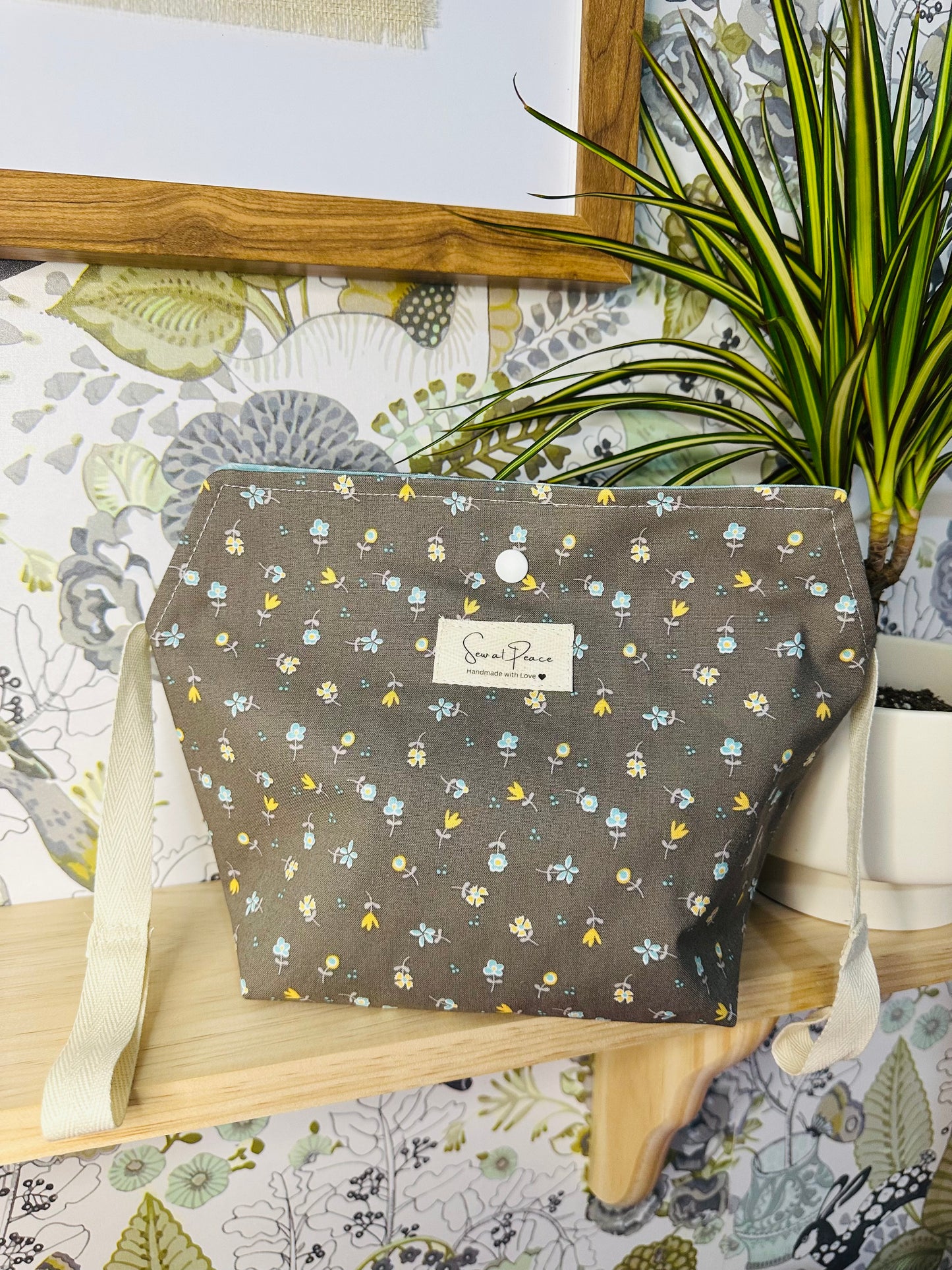 Hanging Feminine Hygiene Product Storage Bag - Gray/Blue Floral