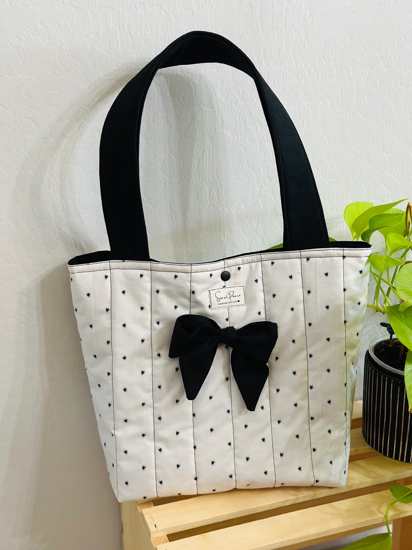 "Vivian Gray" Coquette Everyday Tote Bag/Wallet Bundle**DISCOUNTED*