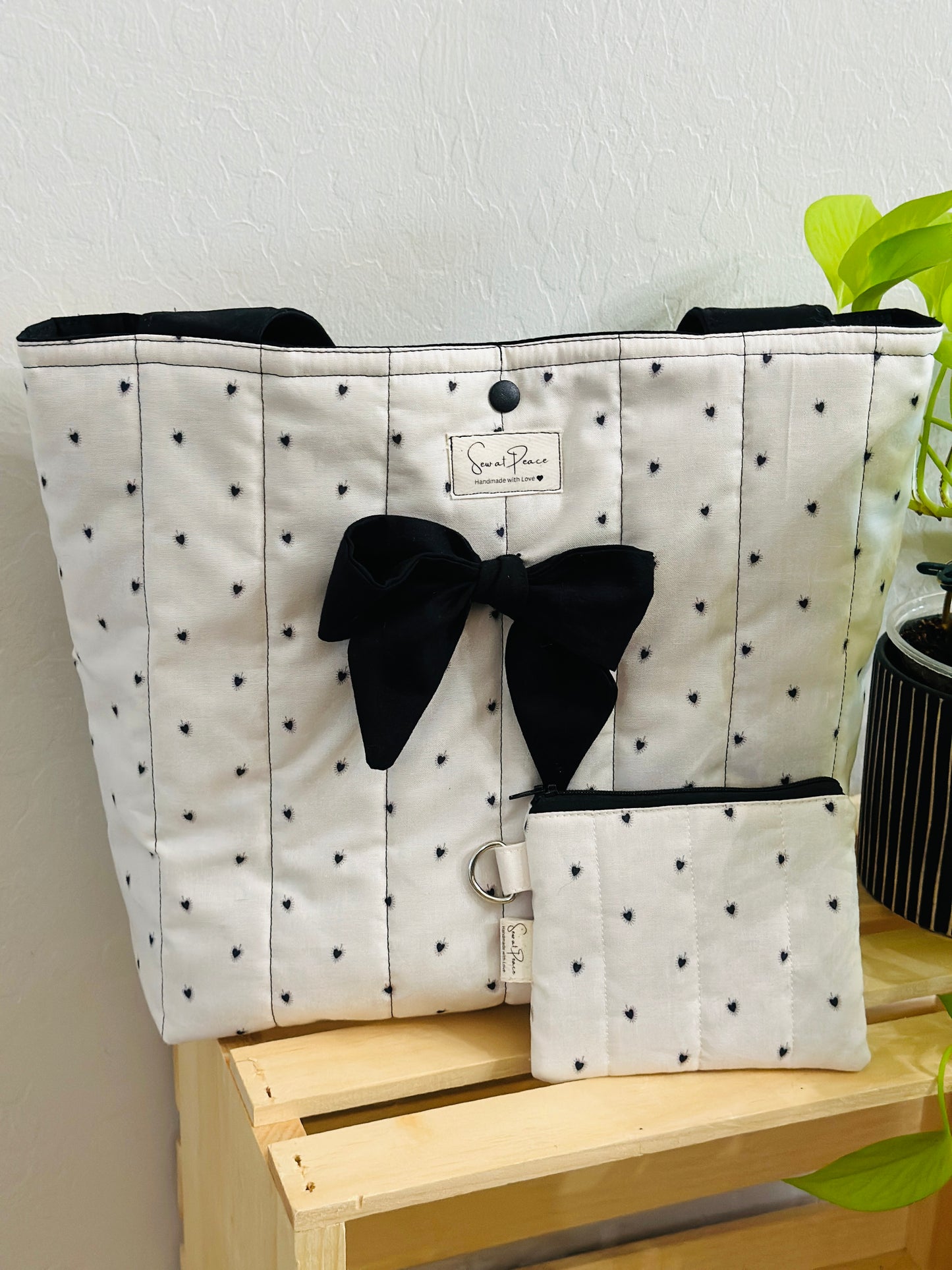 "Vivian Gray" Coquette Everyday Tote Bag/Wallet Bundle**DISCOUNTED*