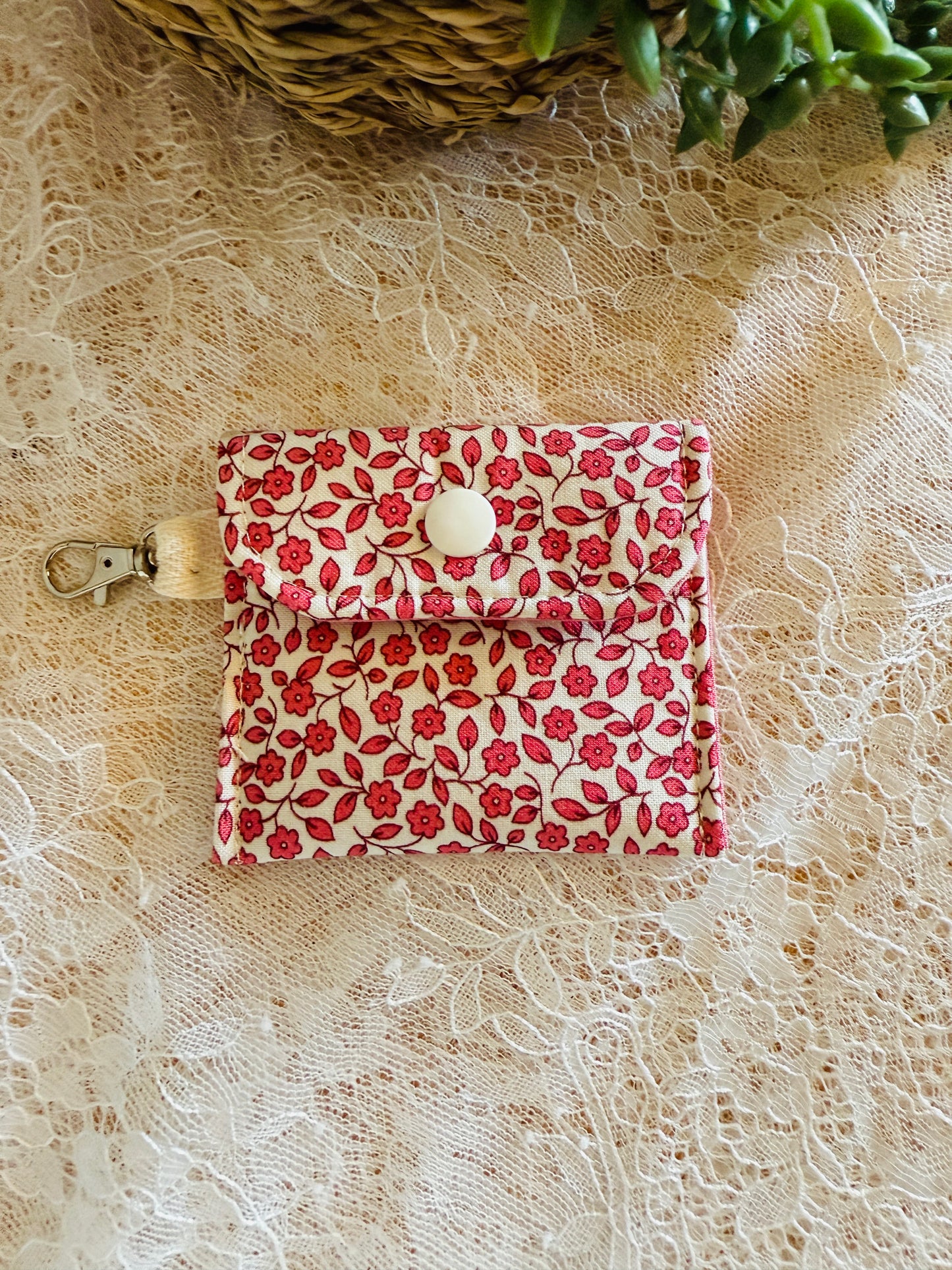 Earbud Holder with Clasp