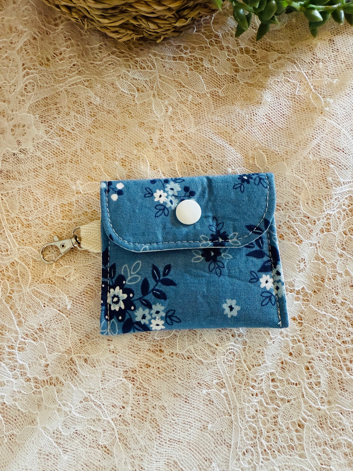 Earbud Holder with Clasp
