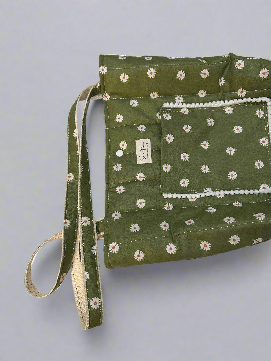 Green Daisy Tote Bag