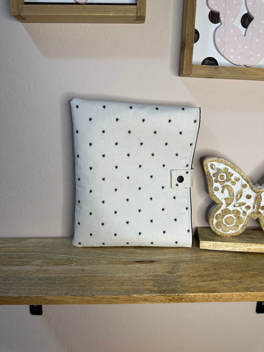 Book Sleeve with snap - Gray with Black Hearts