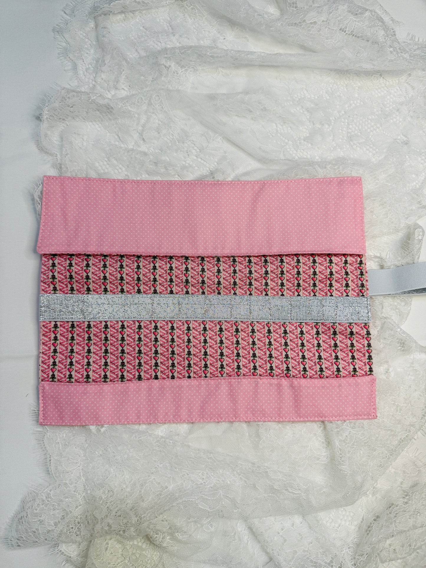 Makeup Brush Roll -Pink/Rose Hearts