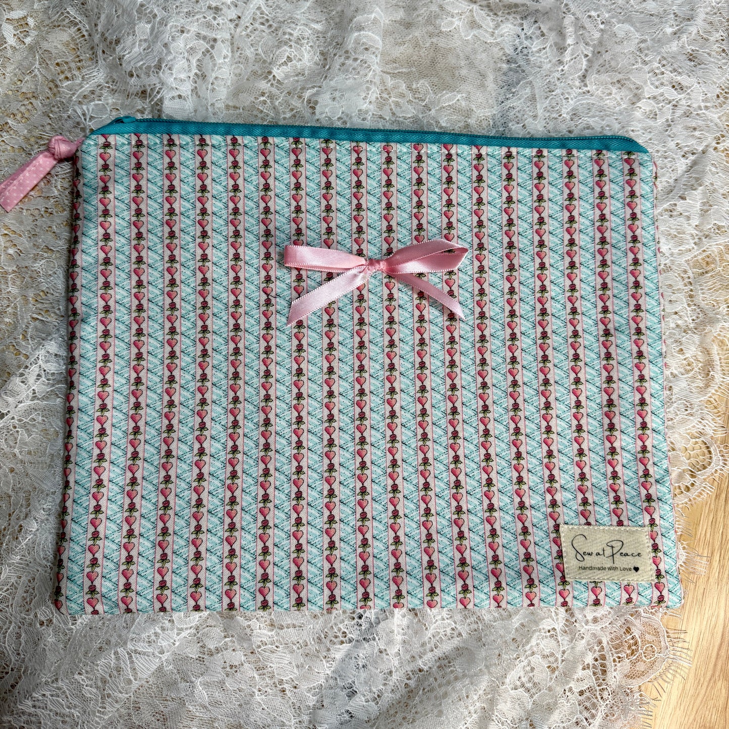Tablet/iPAD Sleeve - Blue Rose Hearts
