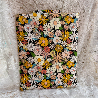 Book Sleeve with Pocket & Snap - Wild Daisies - Black