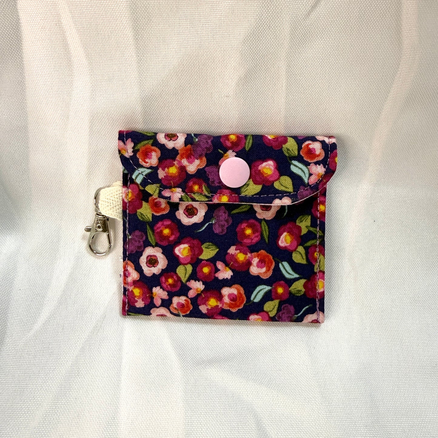 Earbud Holder with Clasp