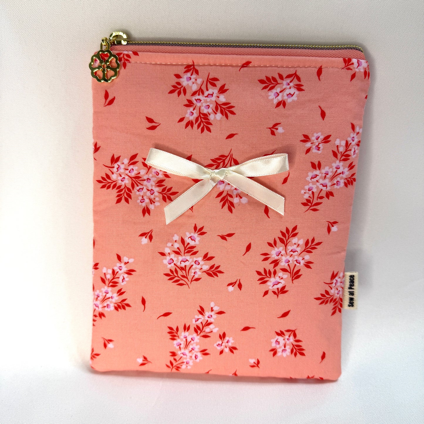 E-Reader/Kindle Sleeves w/bows or rick rack