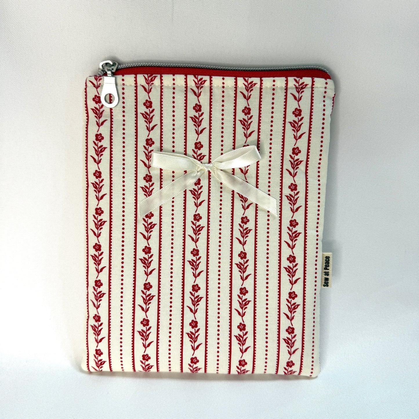 E-Reader/Kindle Sleeves w/bows or rick rack
