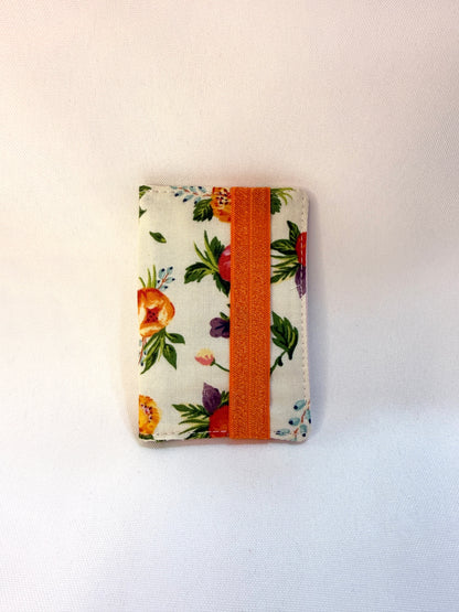 Card Wallet with elastic closure