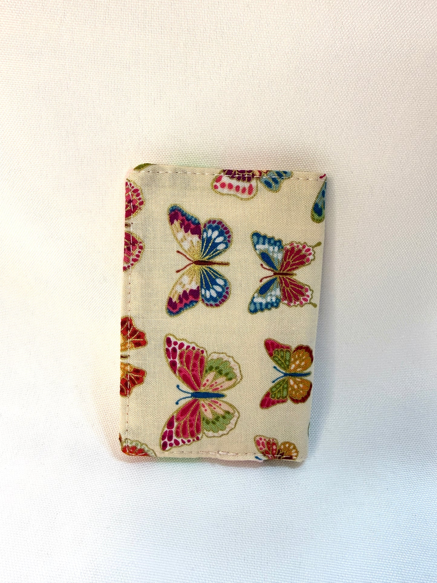Card Wallet with elastic closure