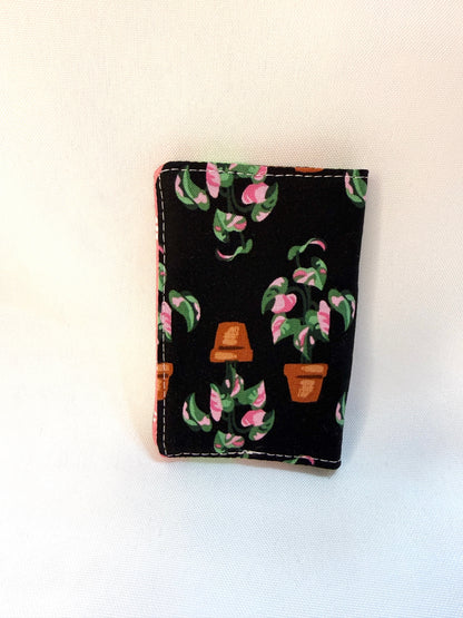 Card Wallet with elastic closure