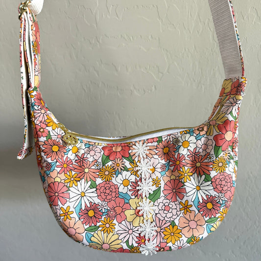 Crescent Bag - Wild Daisies