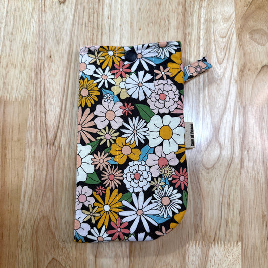 Eyeglass Case - Black Daisy