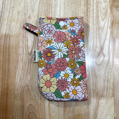 Eyeglass Case - White Daisy